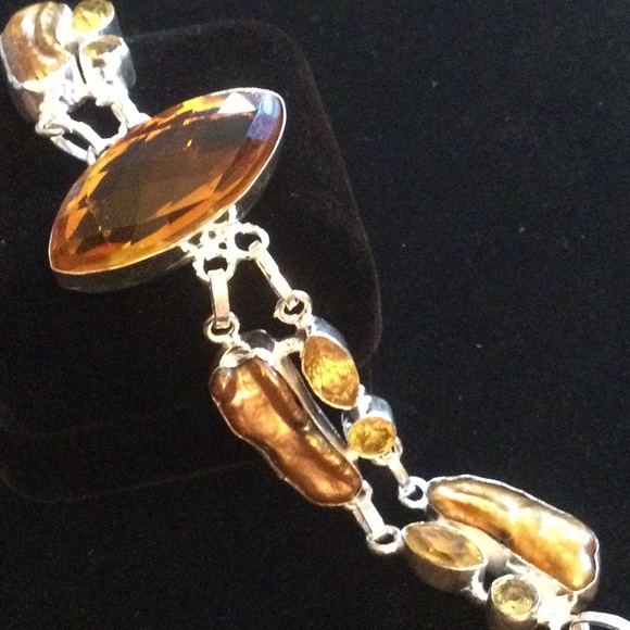 Unusual Citrine & Golden Pearl Bracelet - Picture 14 of 14